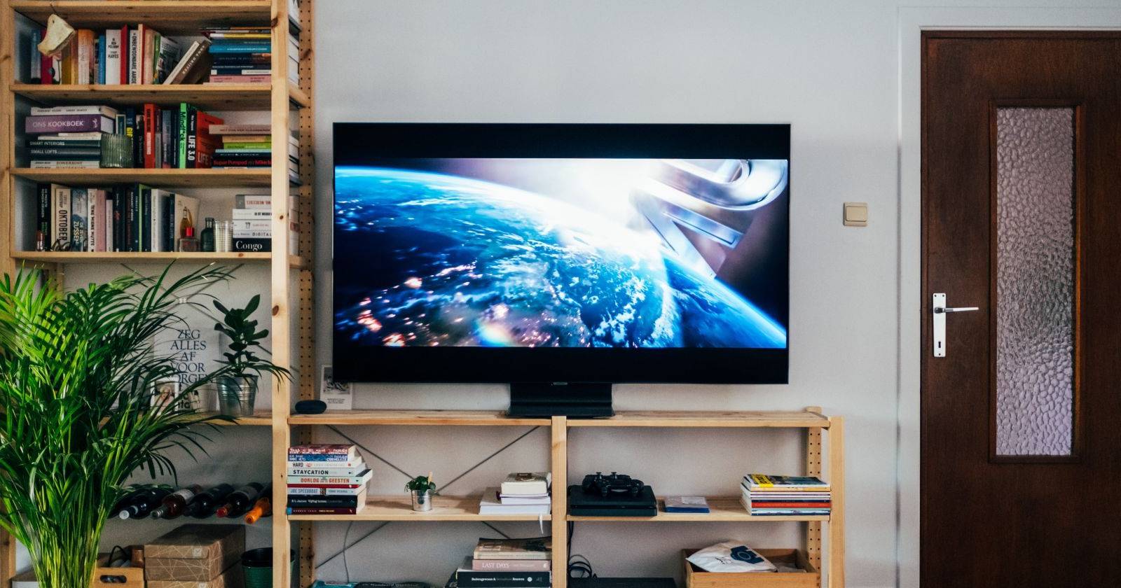 Как смотреть Pluto TV из любой страны