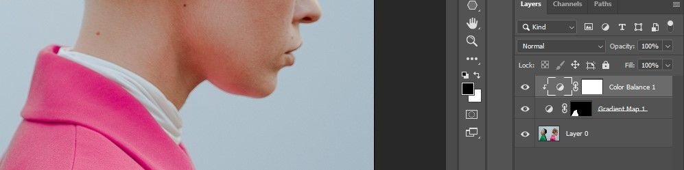 Шаг 13: Обрезайте корректирующий слой к маске