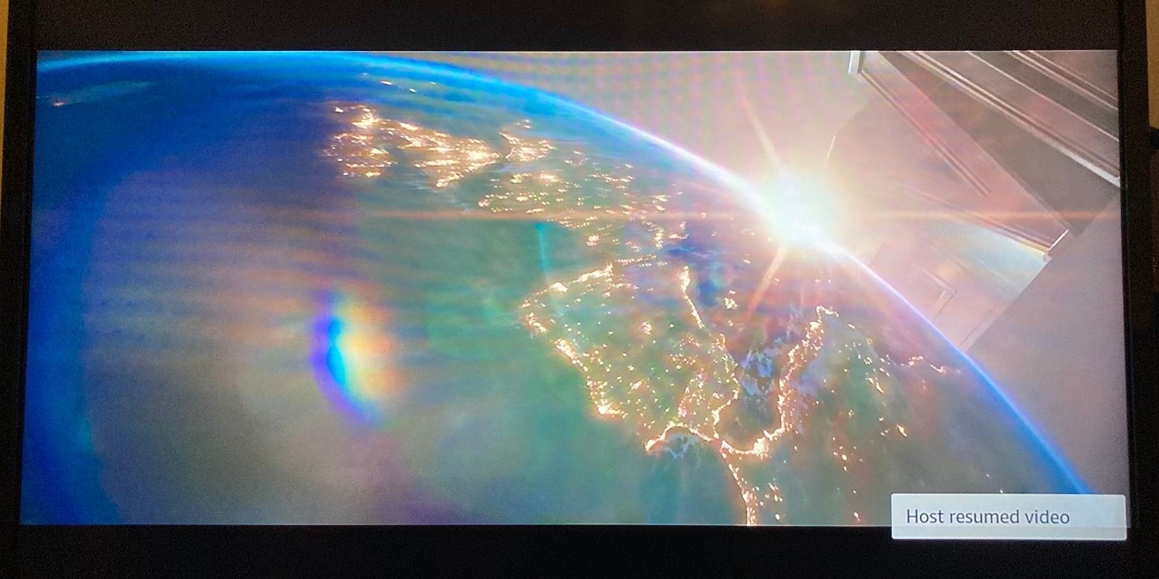 Smart TV ведёт Watch Party