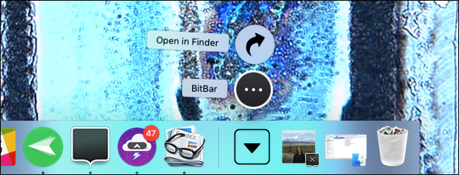 Окно установки BitBar: перетащите приложение в папку Applications