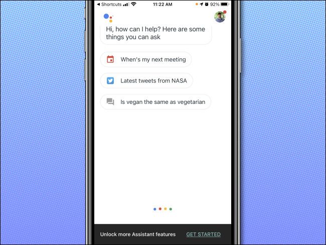 Google Assistant на iPhone в режиме ожидания голосовой команды