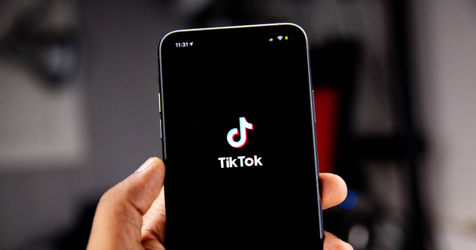 Как блокировать и разблокировать пользователей в TikTok