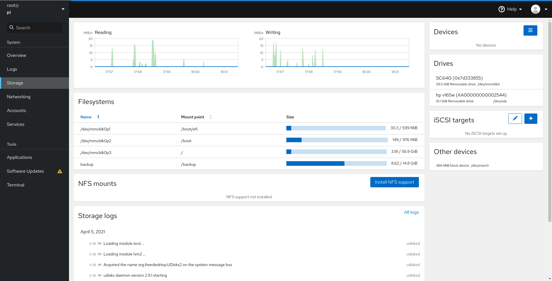 Вкладка хранения с информацией о файловых системах и использовании диска