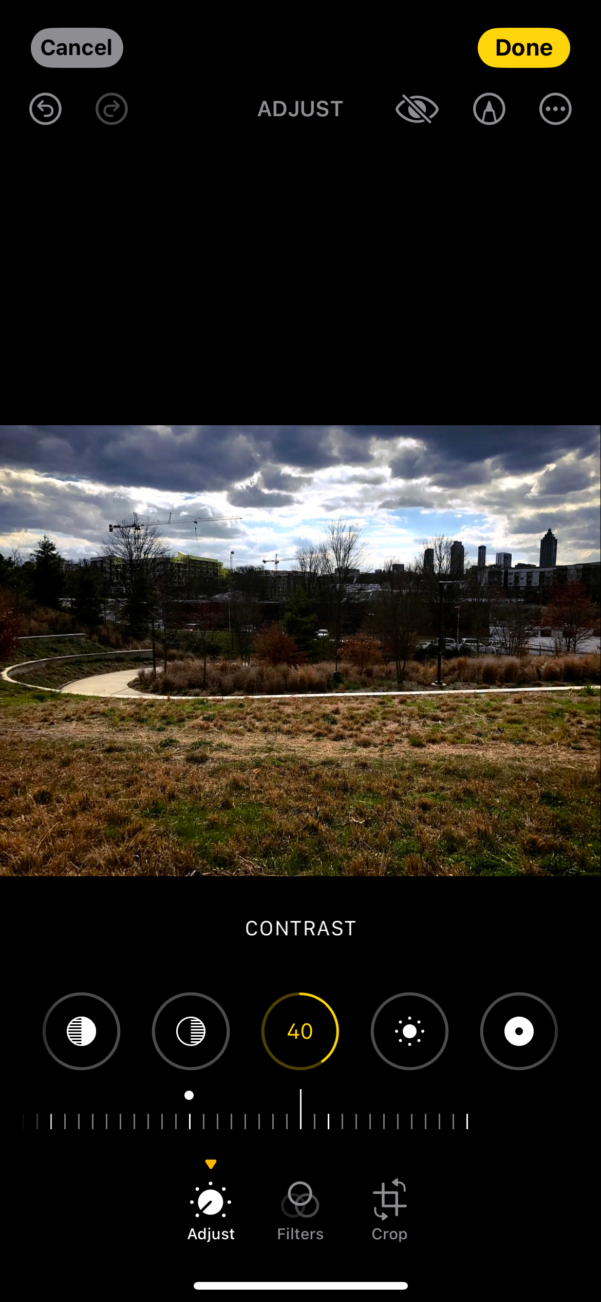 Эффект увеличения контраста — более выразительные тёмные и светлые области