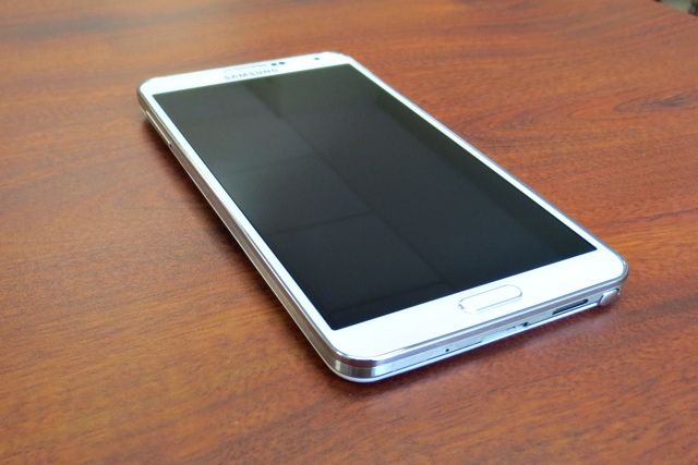 вид Samsung Galaxy Note крупным планом