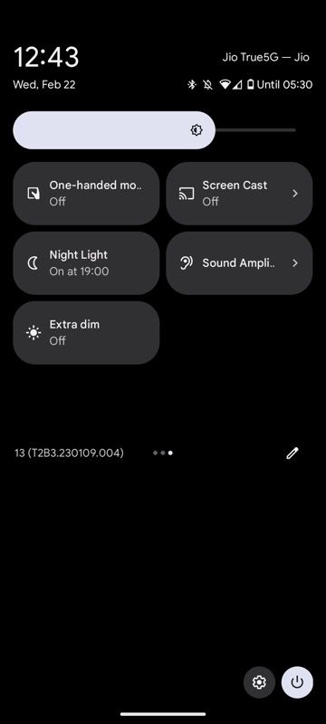 One-handed Mode tile on Pixel