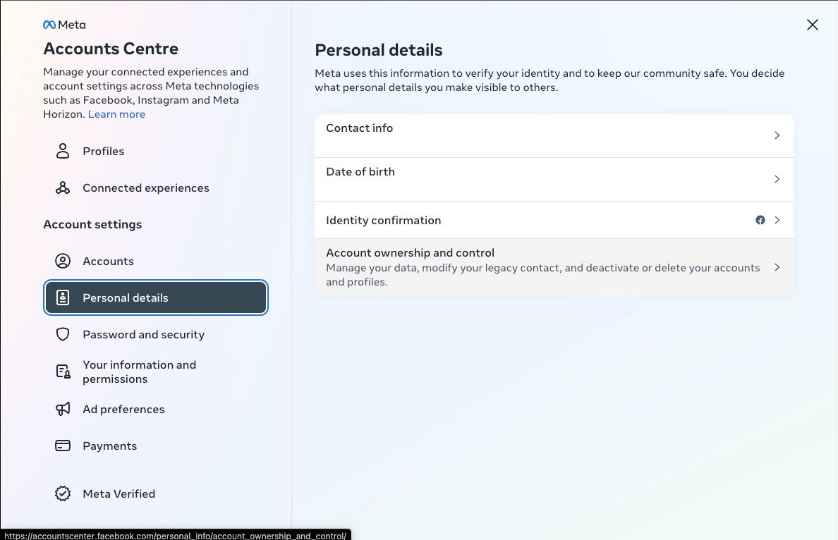 Раздел личных данных в Центре аккаунтов Facebook