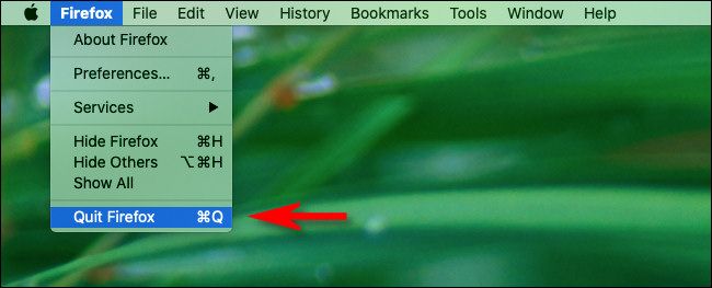 На Mac: меню Firefox и пункт «Выйти из Firefox»