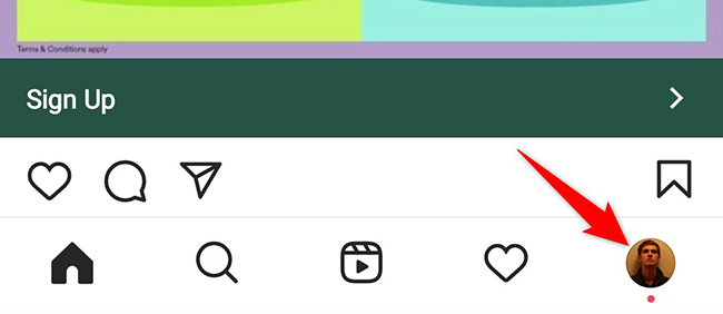 Нажмите значок профиля в приложении Instagram.