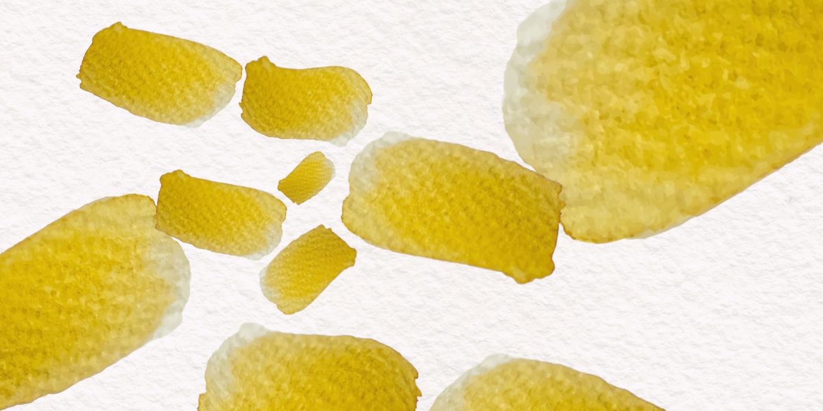 Несколько водяных цветовых образцов на текстурном фоне.