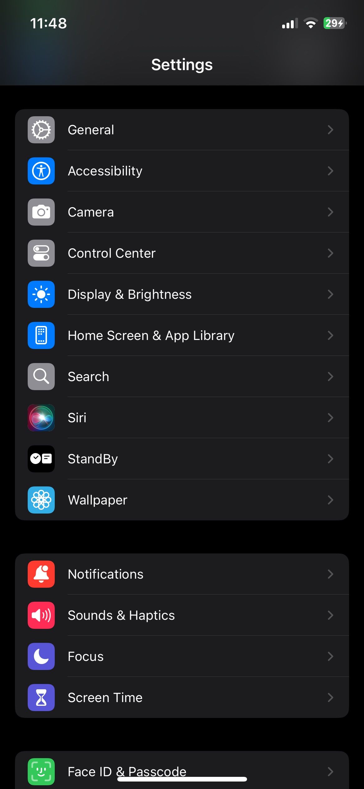 Настройки iPhone в тёмной теме