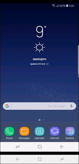 Примеры платных шрифтов Phat Boi и Whimsy в магазине Galaxy Apps
