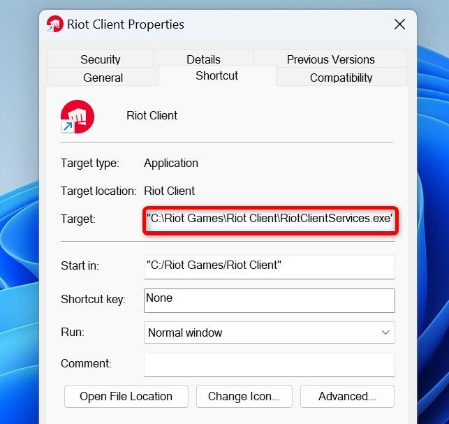 Поле «Цель» выделено в окне свойств ярлыка приложения.