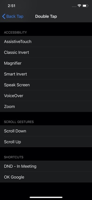 Выбор ярлыка в разделе Shortcuts для жеста Back Tap