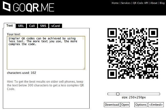 Несколько QR-кодов на белом фоне
