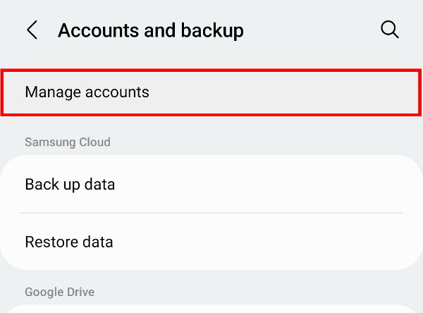 Нажмите «Управление аккаунтами», чтобы увидеть список подключённых аккаунтов.