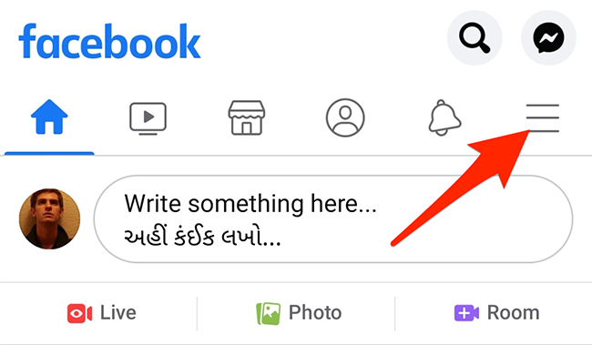 Нажмите меню с тремя горизонтальными линиями в приложении Facebook.