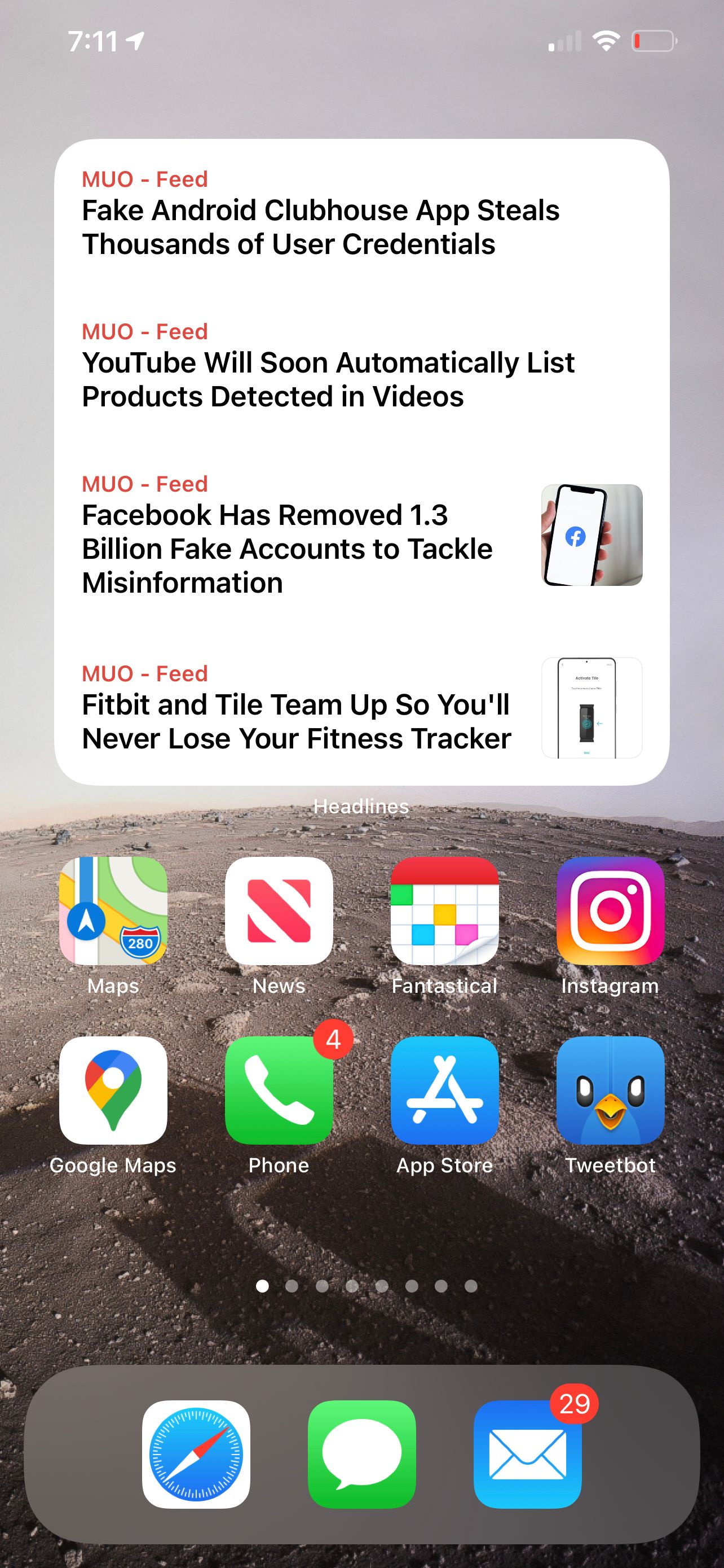 Ещё один большой виджет Headlines с историей.