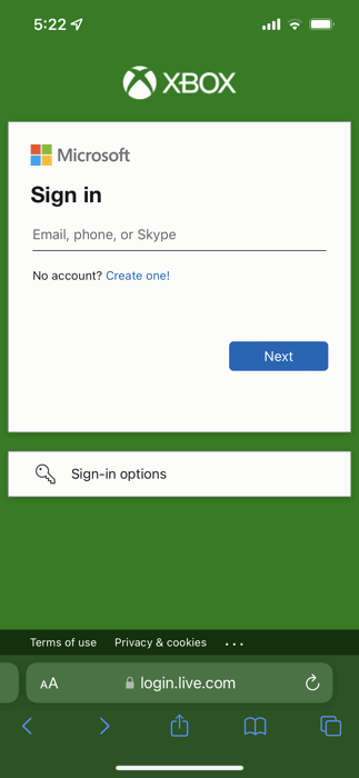 Изображение: Открытая веб-страница в Safari на iPhone с формой входа