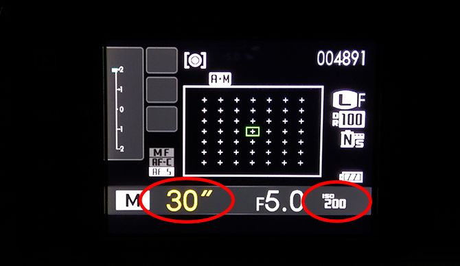 shutter iso light trails