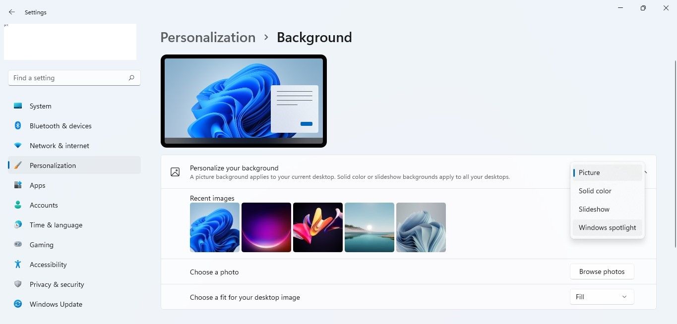 Выбор Windows Spotlight в настройках персонализации фона