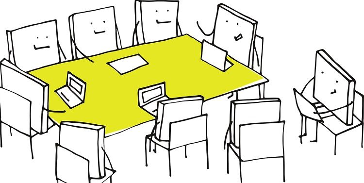 Силуэты людей ведут обсуждение