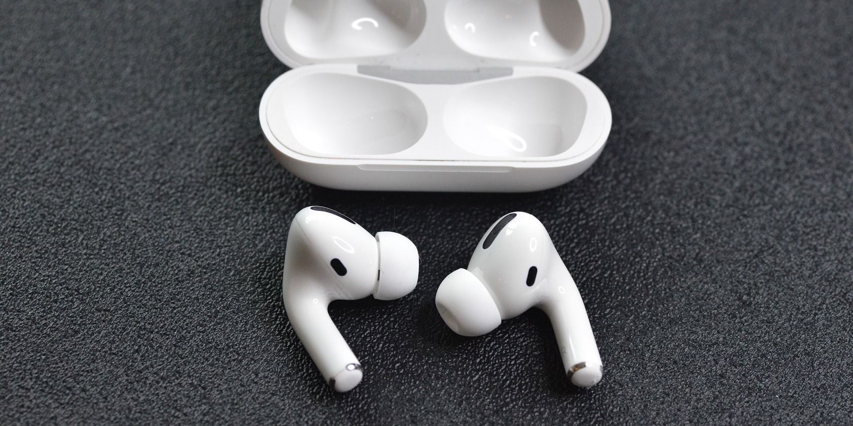 Сброс AirPods, AirPods Pro и AirPods Max