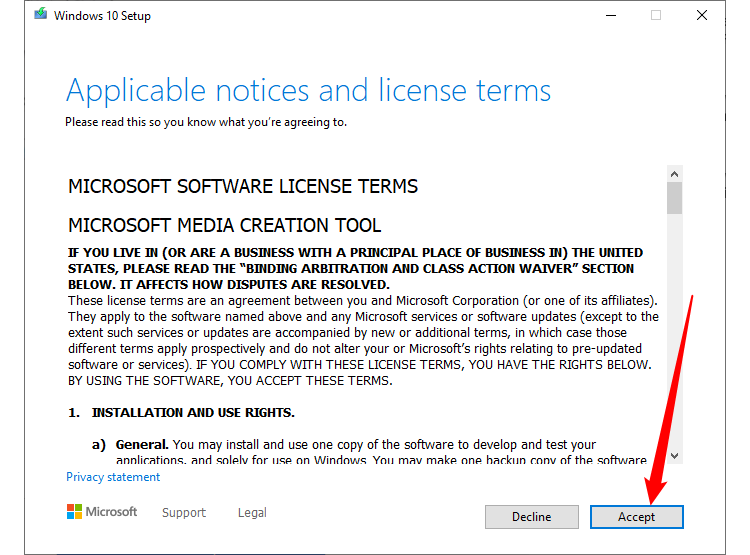 Окно принятия условий использования Windows Media Creation Tool, кнопка 'Принять'.
