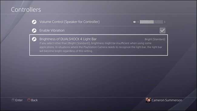 Параметр яркости световой панели DUALSHOCK 4: Bright/Medium/Dim