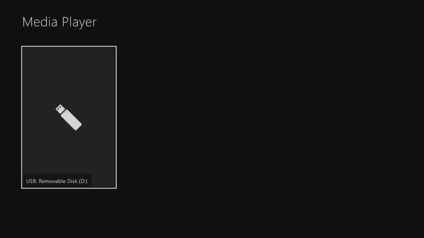 Скриншот Media Player Xbox Series X с выделенным подключённым USB-накопителем