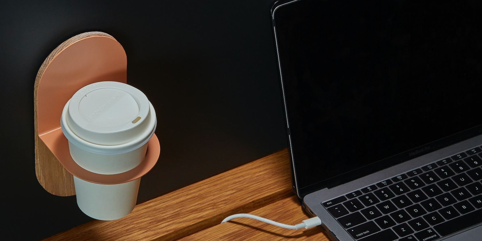 Ноутбук тормозит при зарядке — быстрое руководство