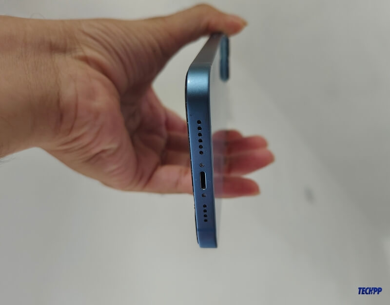 аккуратно ударами удалить воду