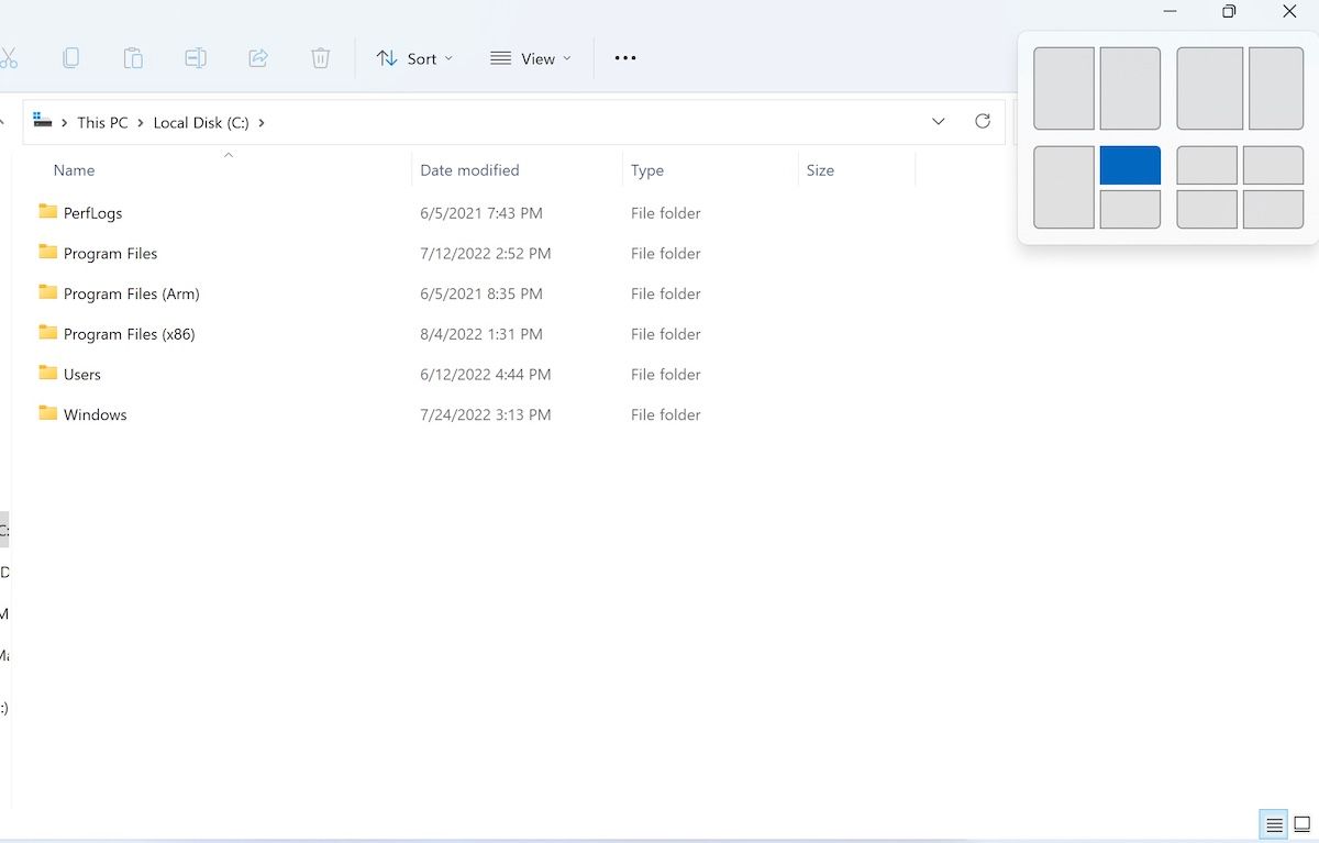 Проводник Windows с раскрытым меню Snap Layout