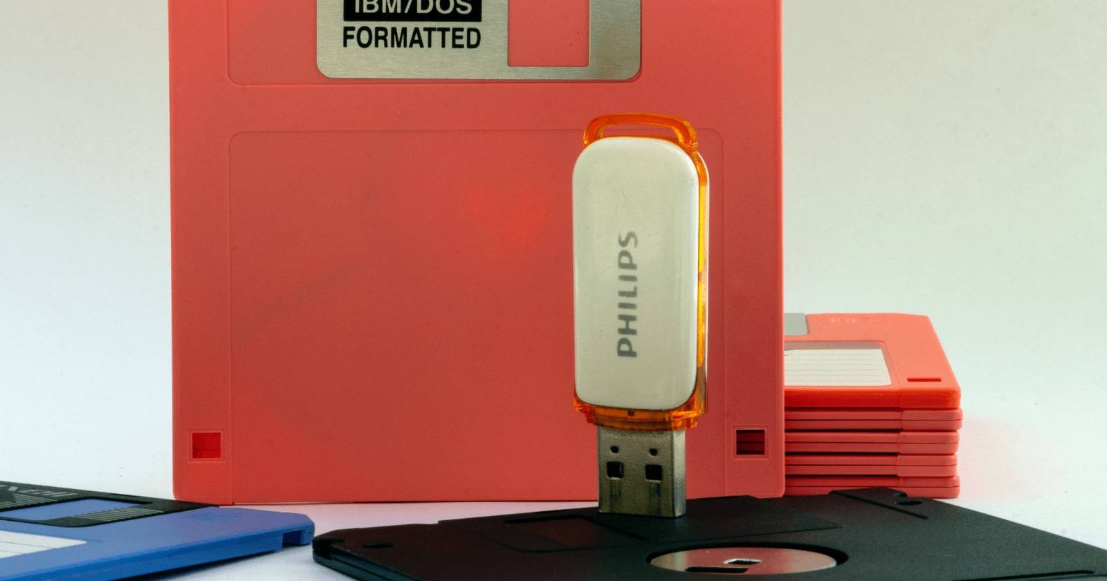 Стирание USB-накопителя или SD-карты в Linux