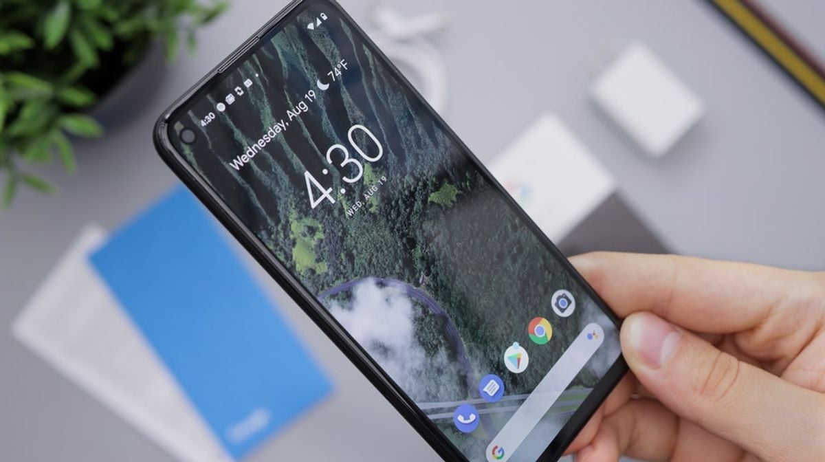 Как поставить фото как обои на Android