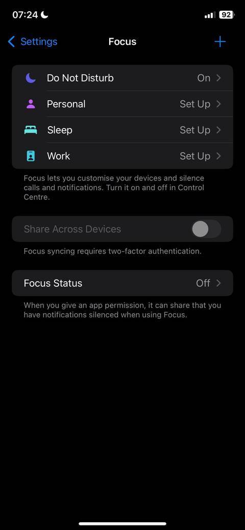 Экран режимов Фокус на iPhone с вариантами Не беспокоить, Личное, Сон, Работа