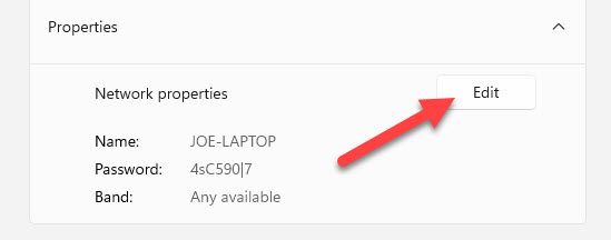 Настройте имя точки доступа и пароль.