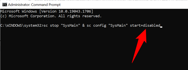 Команда для отключения Superfetch (SysMain) в Командной строке.