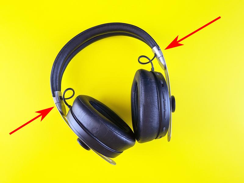 Подкладка оголовья наушников: стрелки показывают места снятия