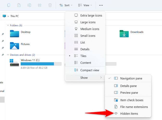 Выберите Показать > Скрытые элементы в меню Вид, чтобы включить отображение скрытых файлов