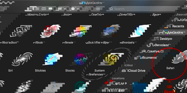 Окно Системных настроек Mac с выделенным разделом Клавиатура