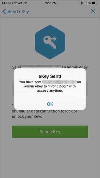 Экран со списком eKey и статусом ожидает принятия