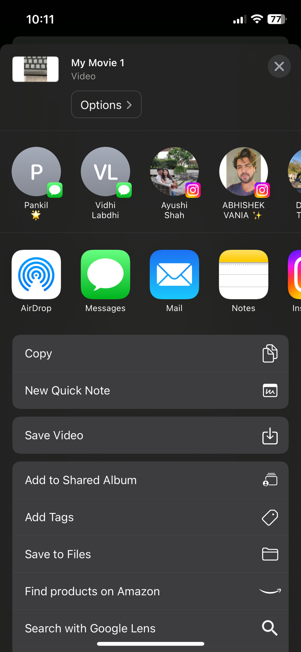 Сохранение видео в «Фото» на iPhone