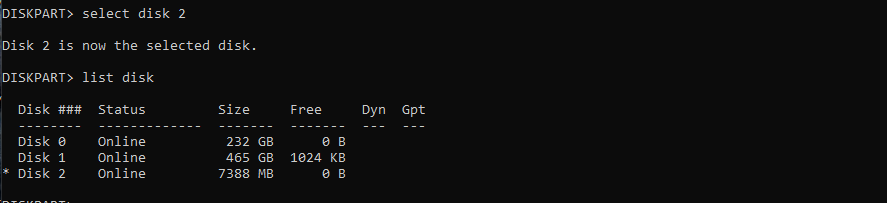 DiskPart отмечает выбранный диск звёздочкой
