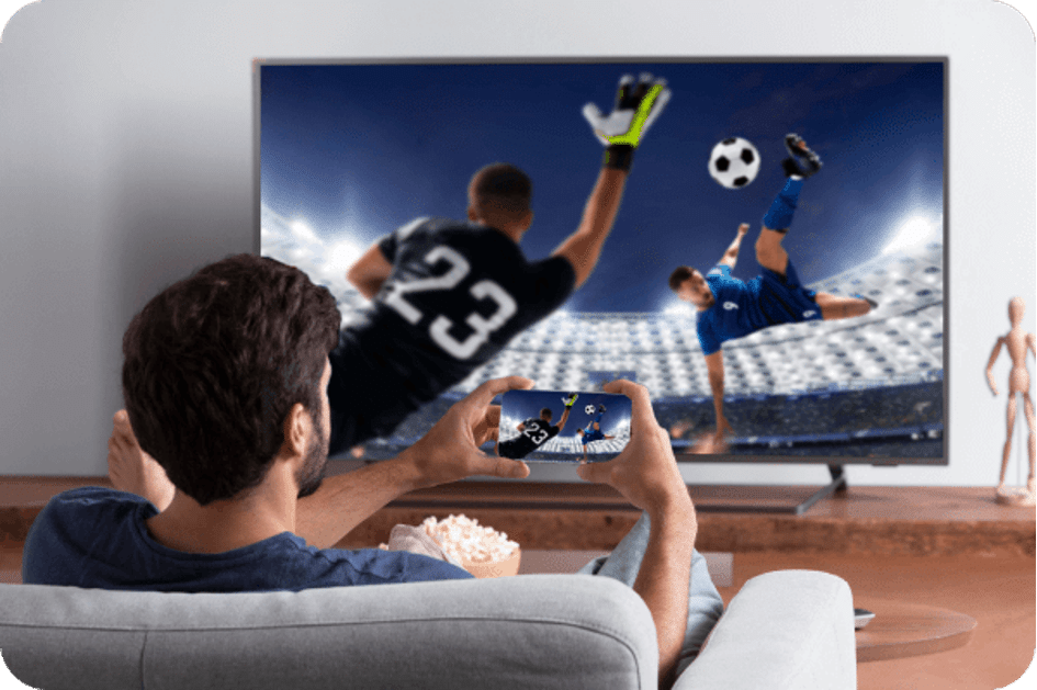 スマートフォンの画面をテレビや大画面モニターに表示するイメージ