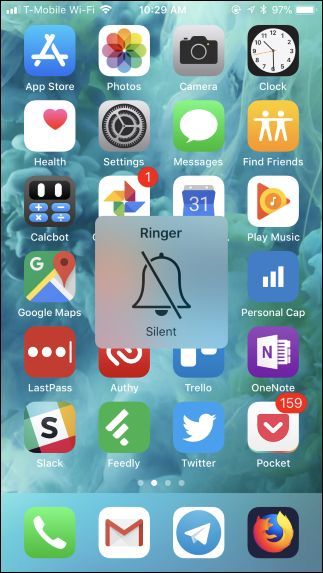 iPhone с видимым переключателем Silent/Ring в беззвучном режиме