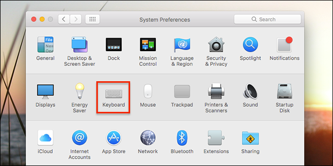 Окно системных настроек с разделом Клавиатура