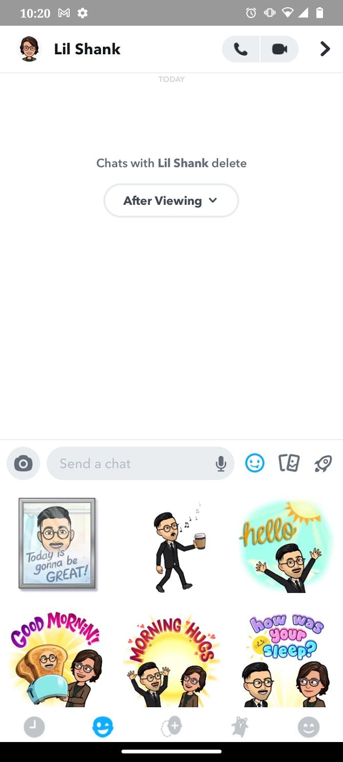 Выбор Bitmoji в Snapchat Messenger