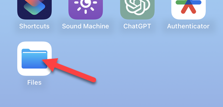Откройте приложение «Файлы» на iPhone.