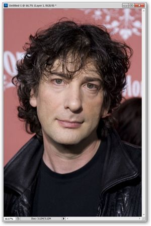 Рабочее окно Photoshop с инструментами обрезки и параметрами